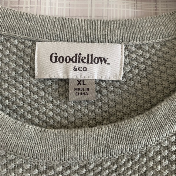 Goodfellow Men’s‎ Gray Crew Sweater - Picture 2 of 5